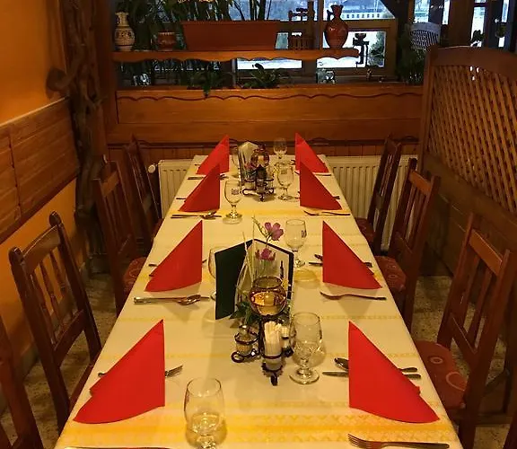 Kis-duna & モーテル